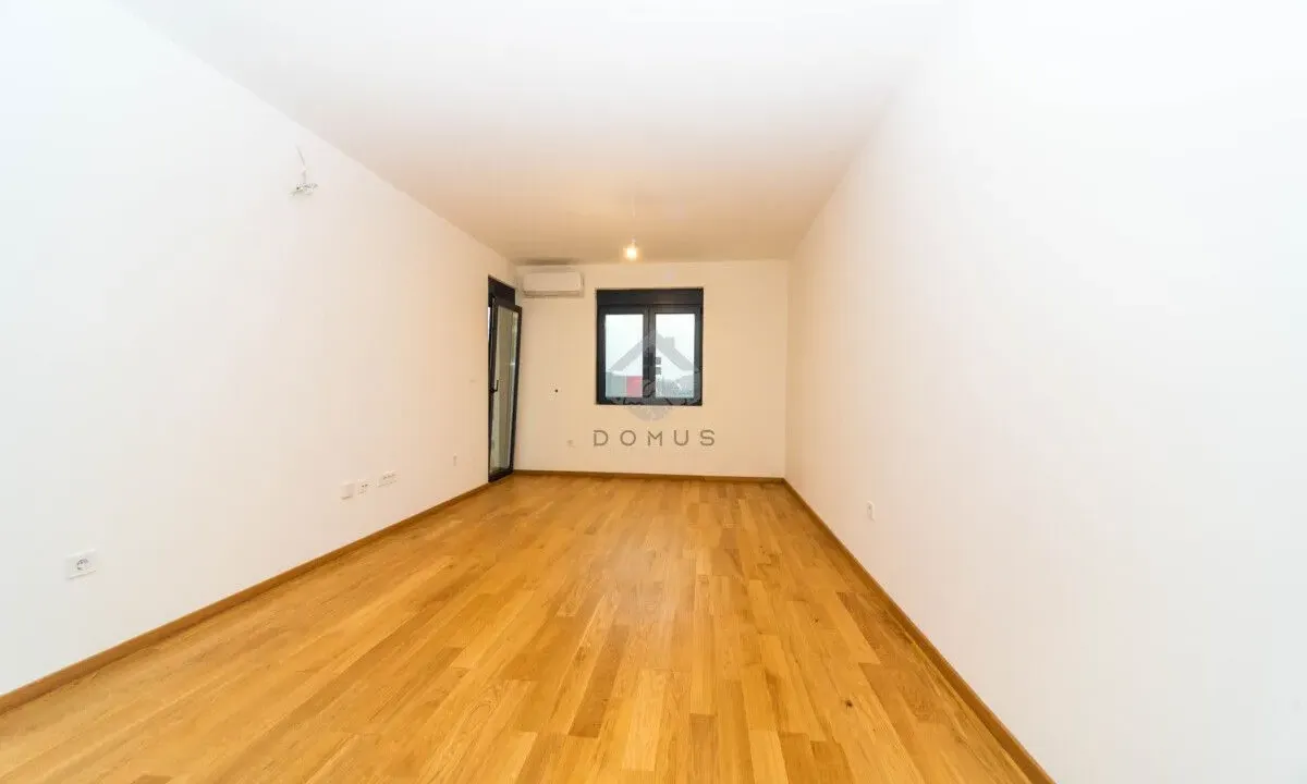 Izdavanje, jednosoban stan, 47m², City Kvart, Podgorica