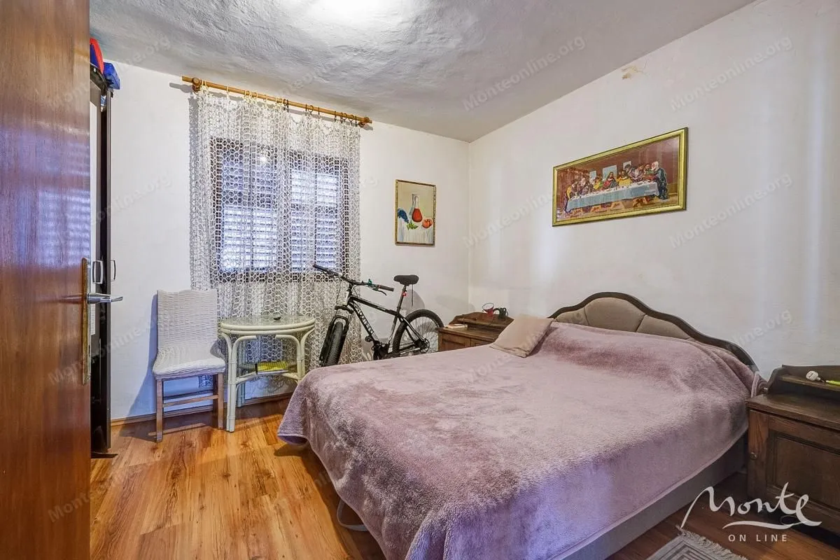 Prodaja, kuća, 219m², Dobrota, Kotor