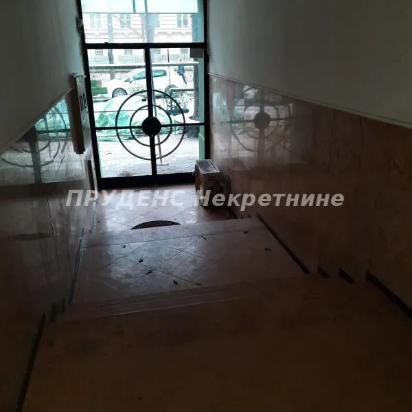Izdavanje, jednosoban stan, 25m², Stari Grad, Beograd