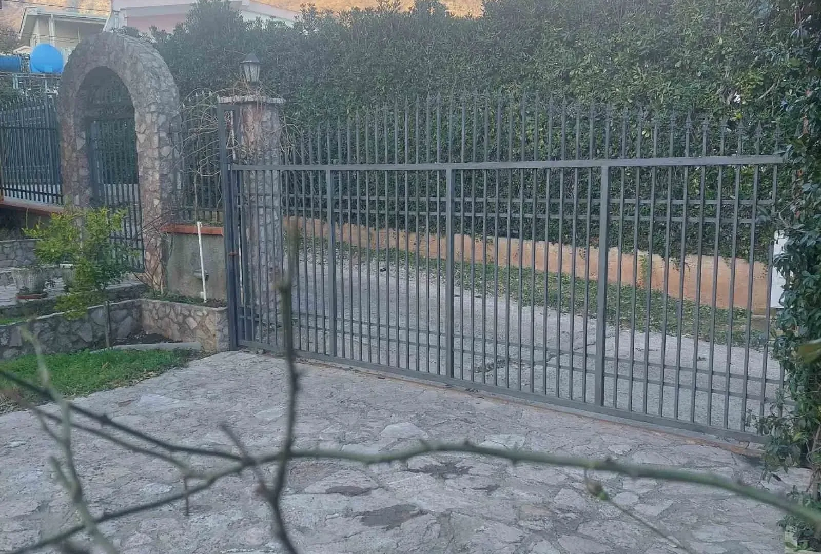 Prodaja, kuća, 610m², Sutomore, Bar