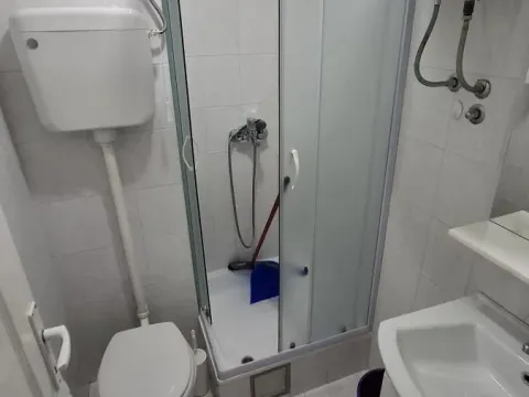 Prodaja, četvorosoban stan, 100m², Centar, Novi Sad - image 15