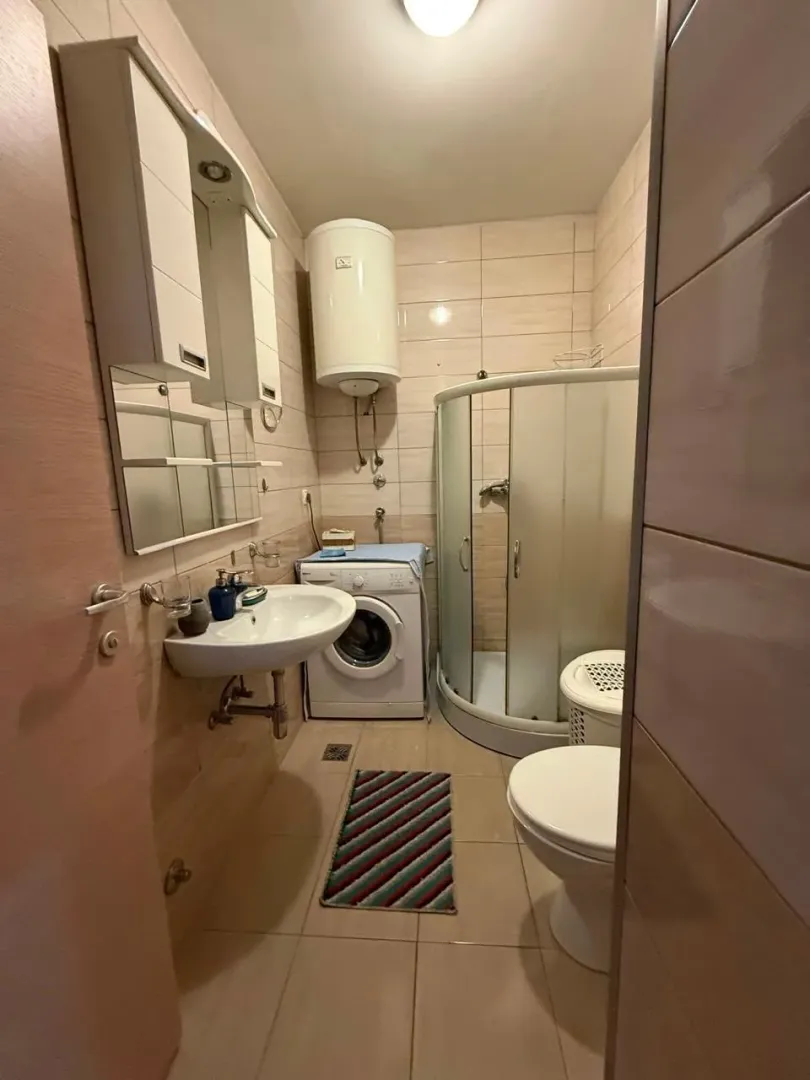 Izdavanje, jednosoban stan, 42m², Ljubović, Podgorica
