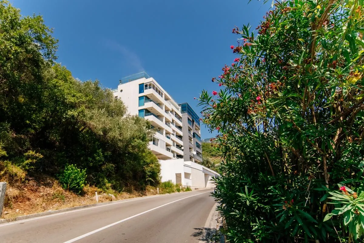Prodaja, trosoban stan, 234m², Bečići, Budva