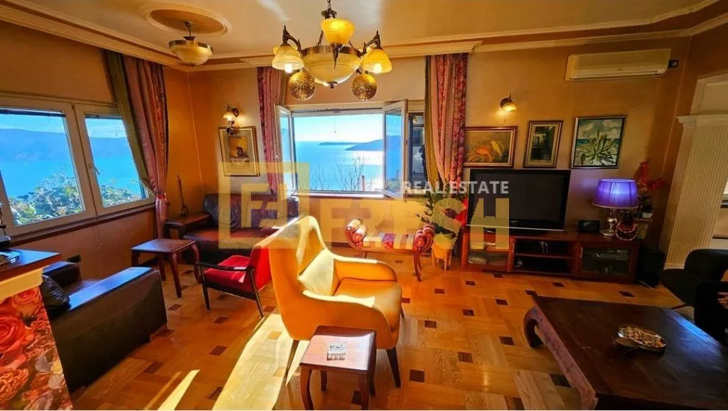 Prodaja, kuća, 296m², Herceg Novi, Crna Gora