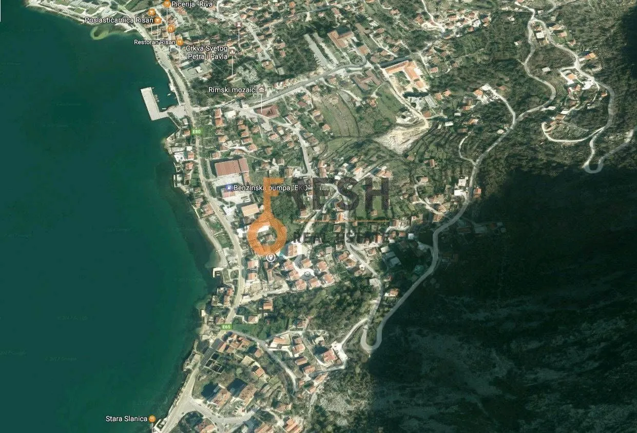 Prodaja, plac, 300m², Kotor, Crna Gora