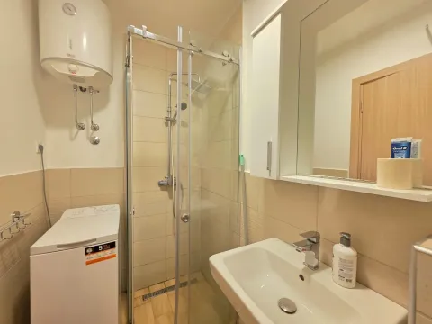 Sale, studio apartment, 27m², Budva, Crna Gora - image 11