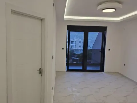 Sale, one bedroom apartment, 50m², Đenovići, Herceg Novi - image 9