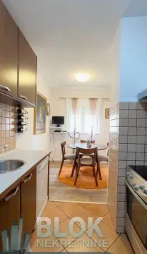 Izdavanje, trosoban stan, 110m², Preko Morače, Podgorica - image 9