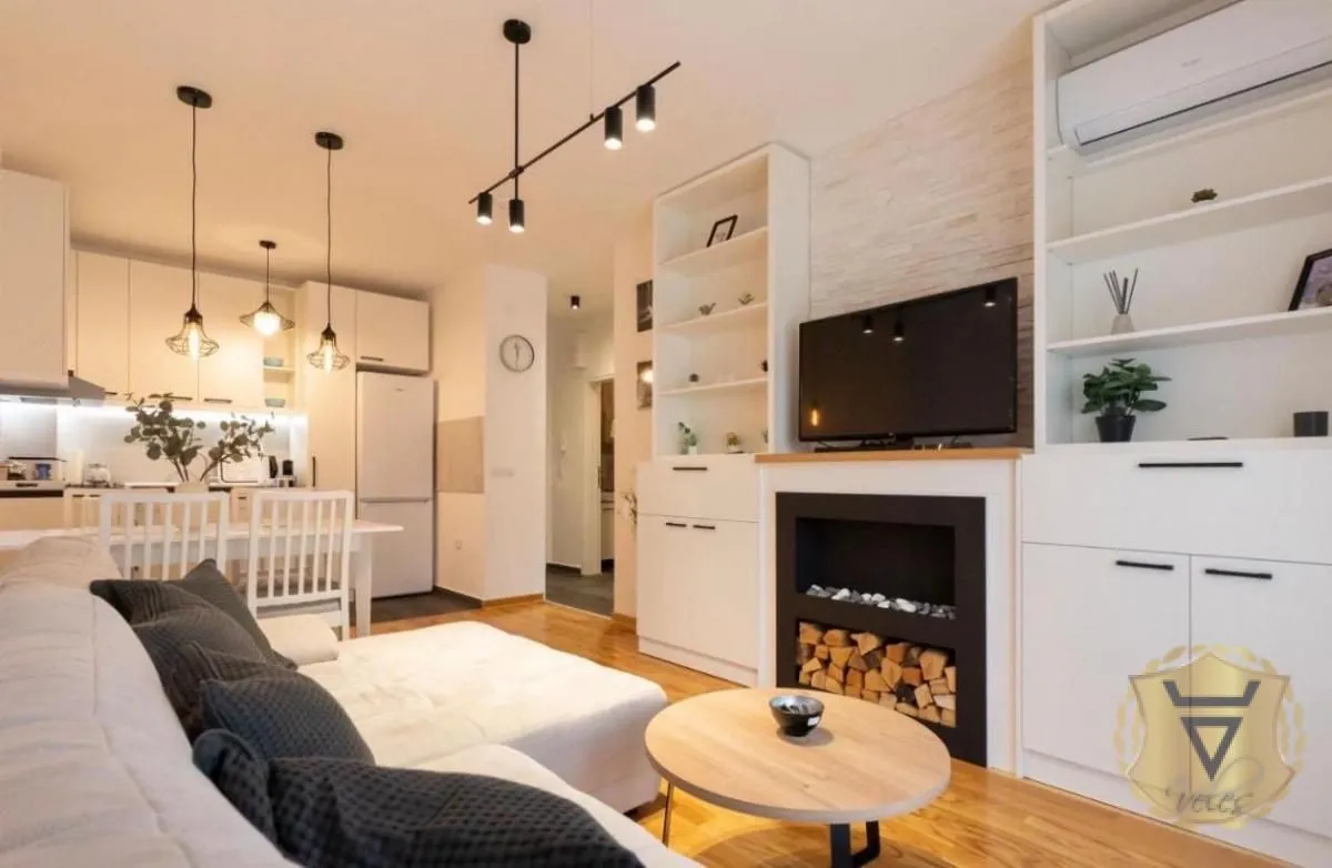 Izdavanje, jednosoban stan, 43m², Južni Bulevar, Vračar Sve Podlokacije