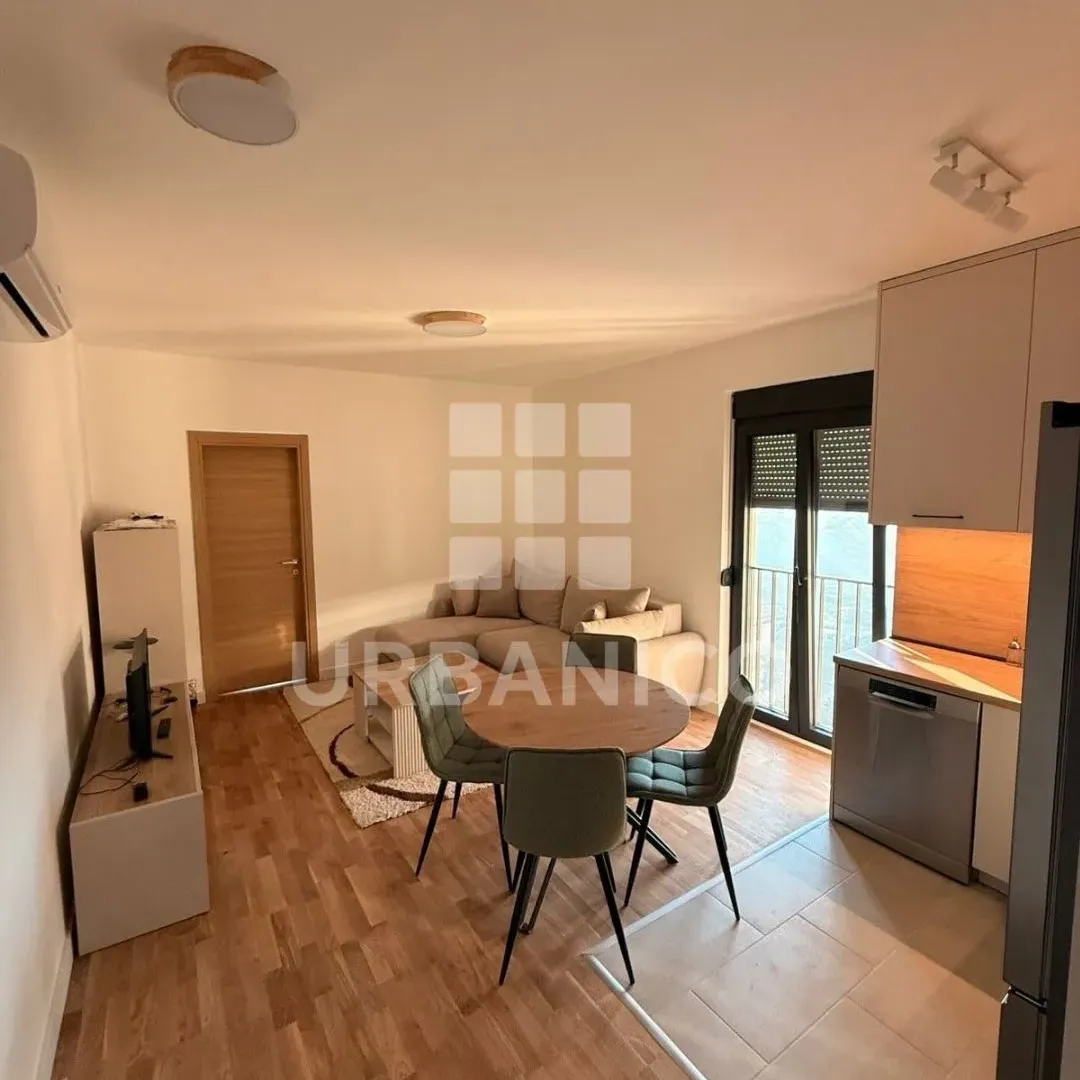 Prodaja, jednosoban stan, 39m², Centar, Cetinje