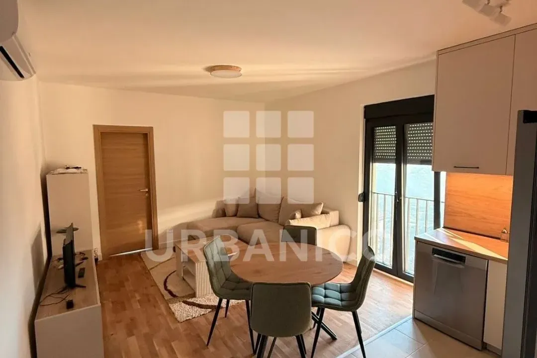 Sale, one bedroom apartment, 39m², Centar, Cetinje
