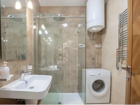 Izdavanje, dvosoban stan, 75m², Donja Gorica, Podgorica - image 9