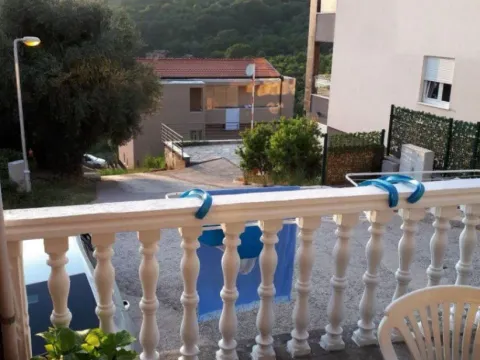 Sale, one bedroom apartment, 50m², Pržno, Budva - image 1