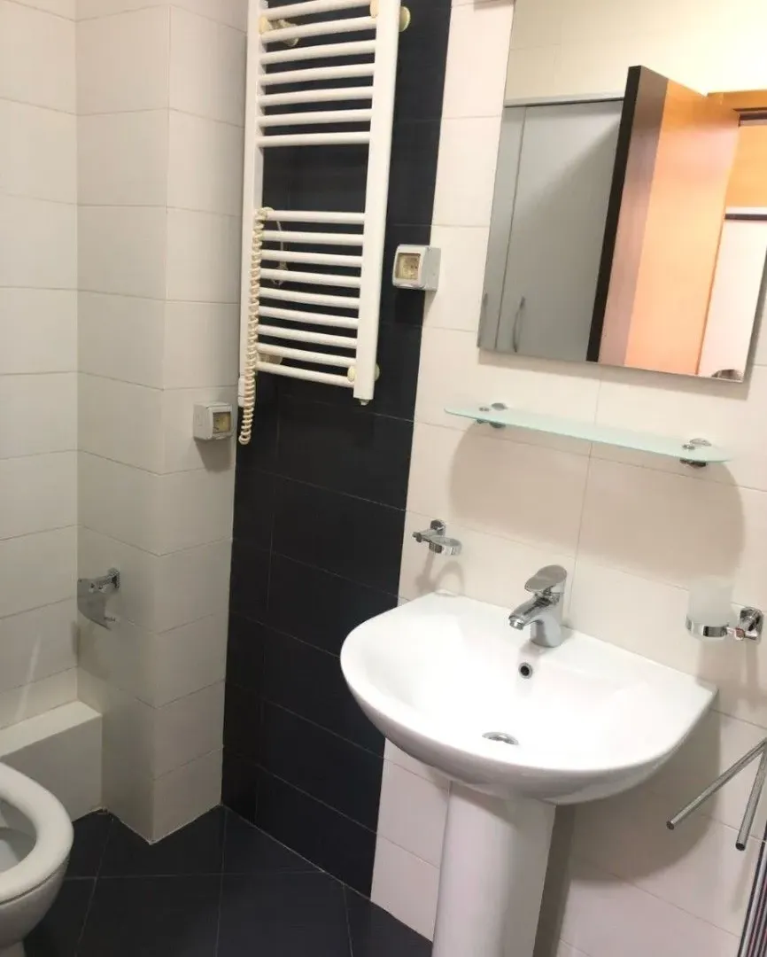 Sale, one bedroom apartment, 44m², Stari Aerodrom, Podgorica