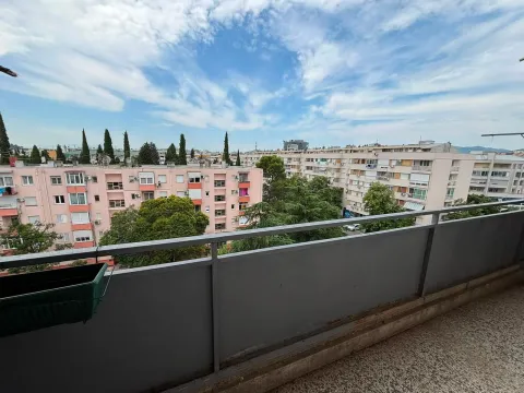Prodaja, jednosoban stan, 42m², Preko Morače, Podgorica - image 9
