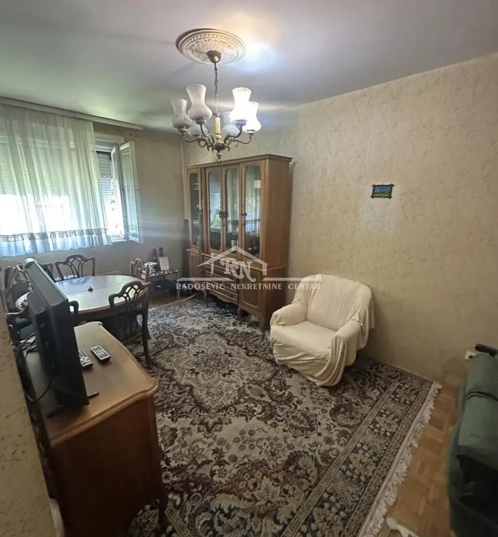 Prodaja, dvosoban stan, 49m², Karaburma, Palilula Sve Podlokacije