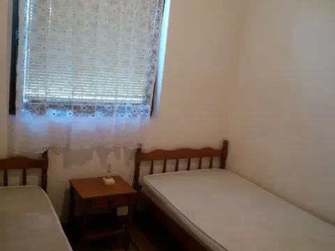 Daily-rent, house, 26m², Sutomore, Bar - image 7