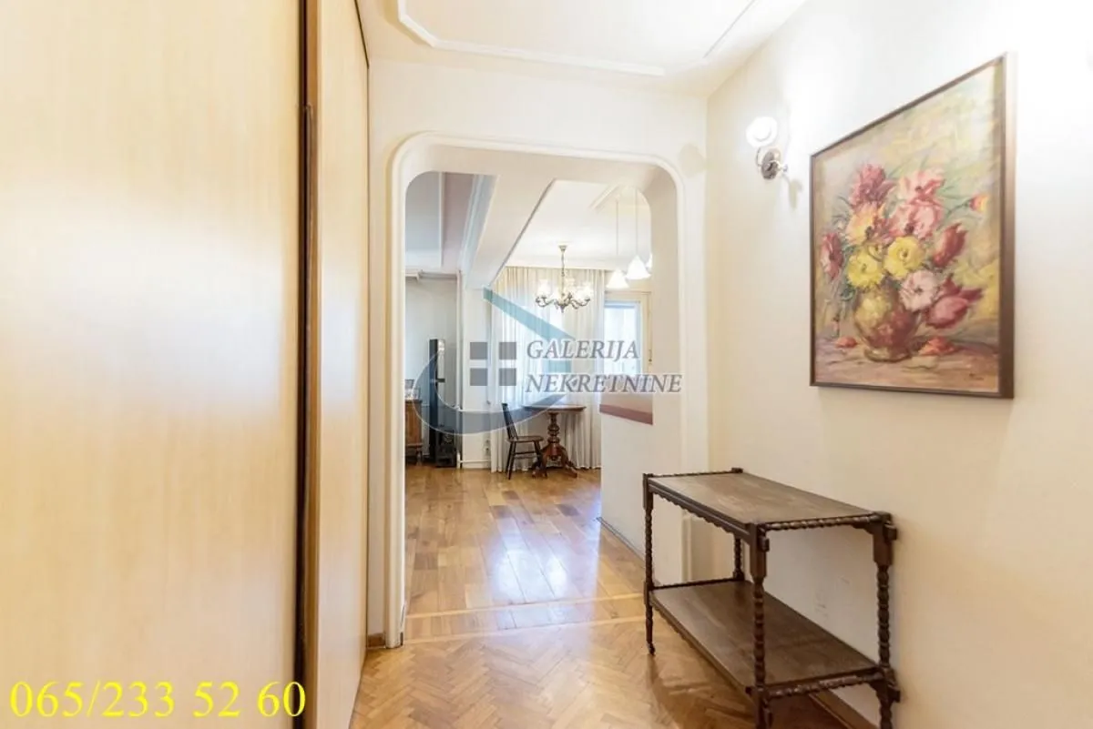Prodaja, dvosoban stan, 64m², Vračar Sve Podlokacije, Beograd