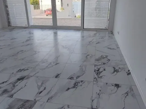 Prodaja, stan, 90m², Tivat, Crna Gora - image 9