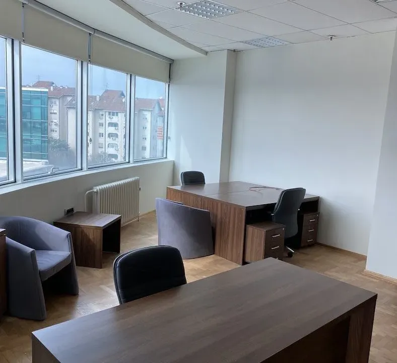 Rent, office space, 107m², Sajmište, Novi Sad