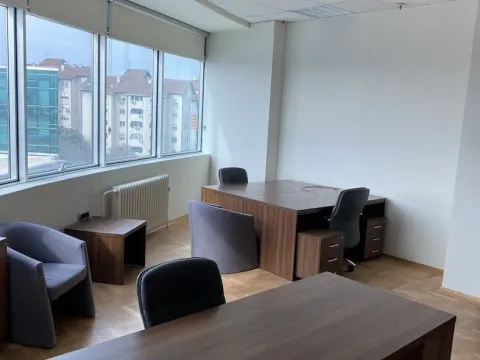 Rent, office space, 107m², Sajmište, Novi Sad
