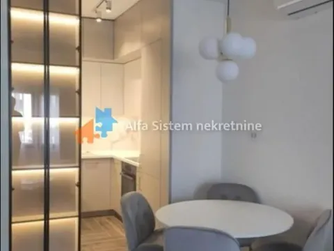 Rent, apartment, 40m², Južni Bulevar, Vračar Sve Podlokacije - image 5