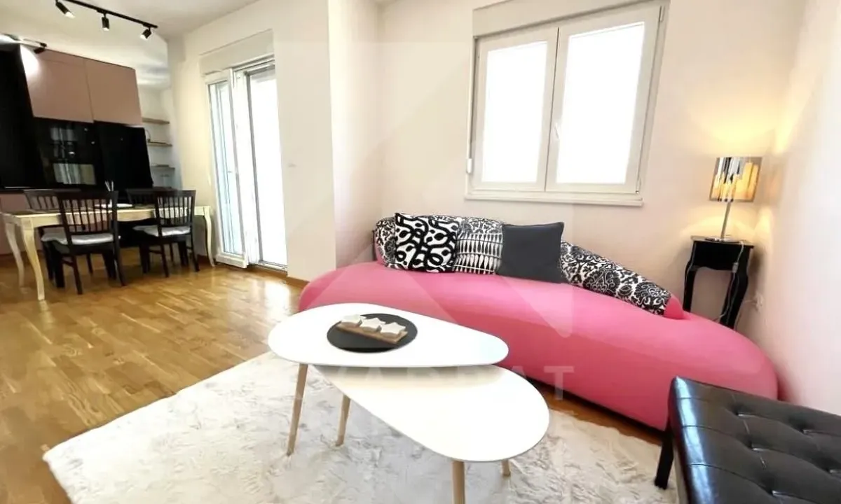 Rent, one bedroom apartment, 49m², City Kej, Podgorica