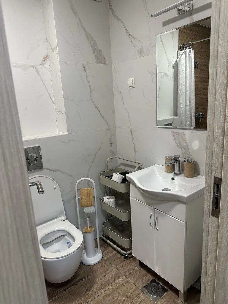 Izdavanje, jednosoban stan, 45m², Ljubović, Podgorica