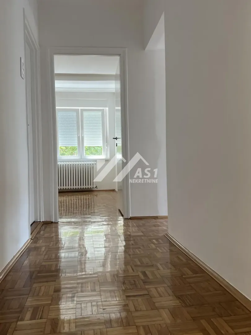 Izdavanje, dvosoban stan, 55m², Grbavica, Novi Sad Sve Podlokacije