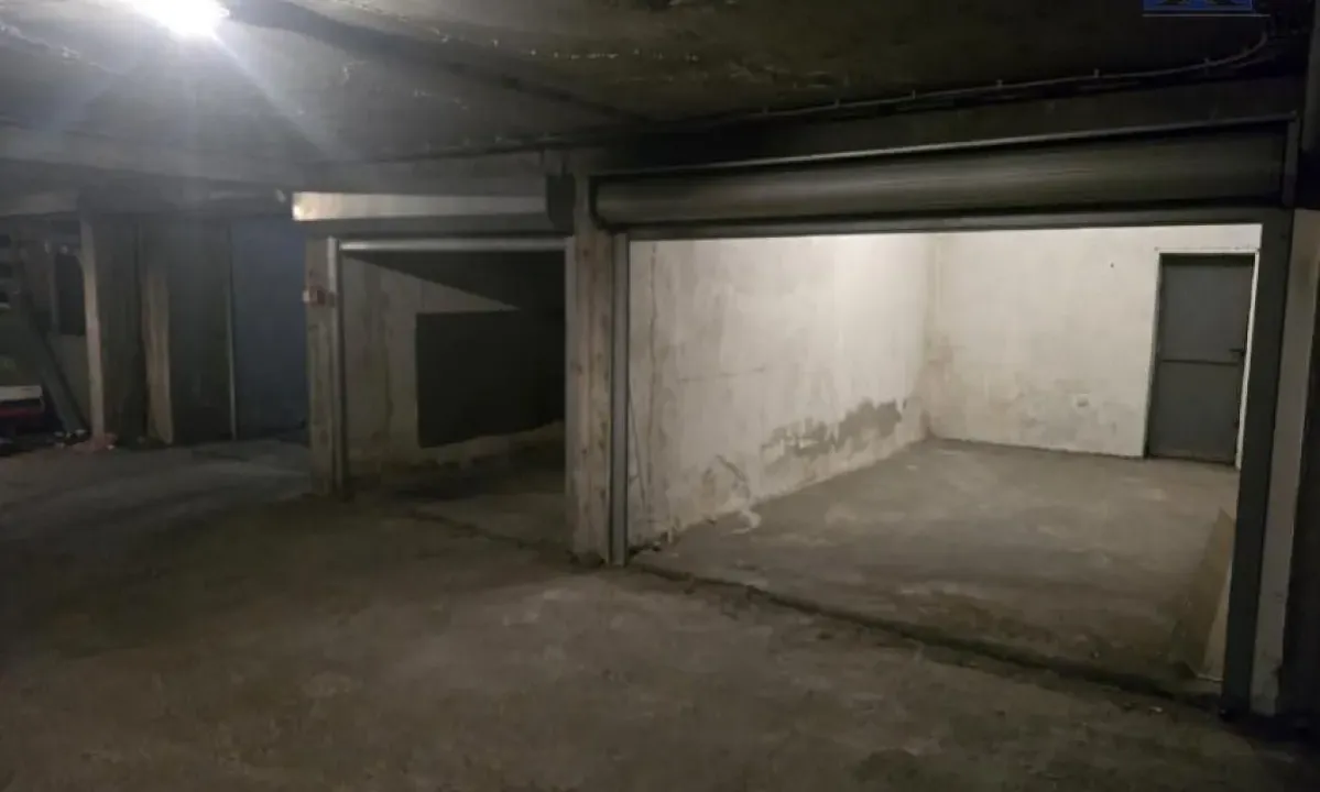 Rent, parking/garage, 15m², Grbavica, Novi Sad Sve Podlokacije