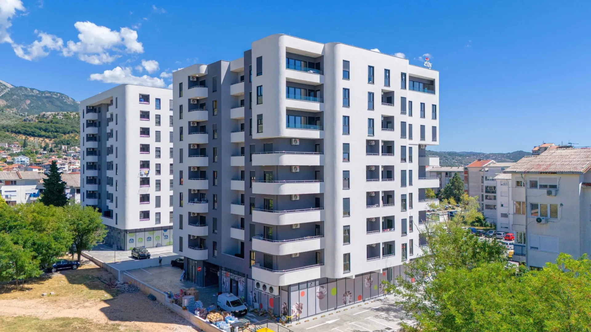 Prodaja, dvosoban stan, 65m², Centar, Bar