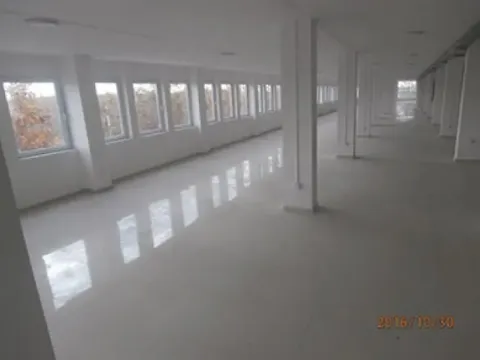 Rent, office space, 4000m², Krnjaca, Palilula Sve Podlokacije