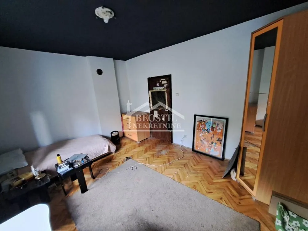 Prodaja, kuća, 180m², Centar Sve Podlokacije, Beograd