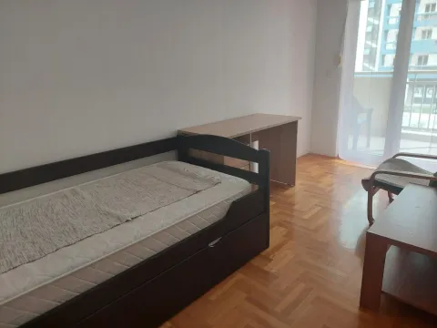 Rent, two bedroom apartment, 80m², City Kvart, Podgorica - image 9