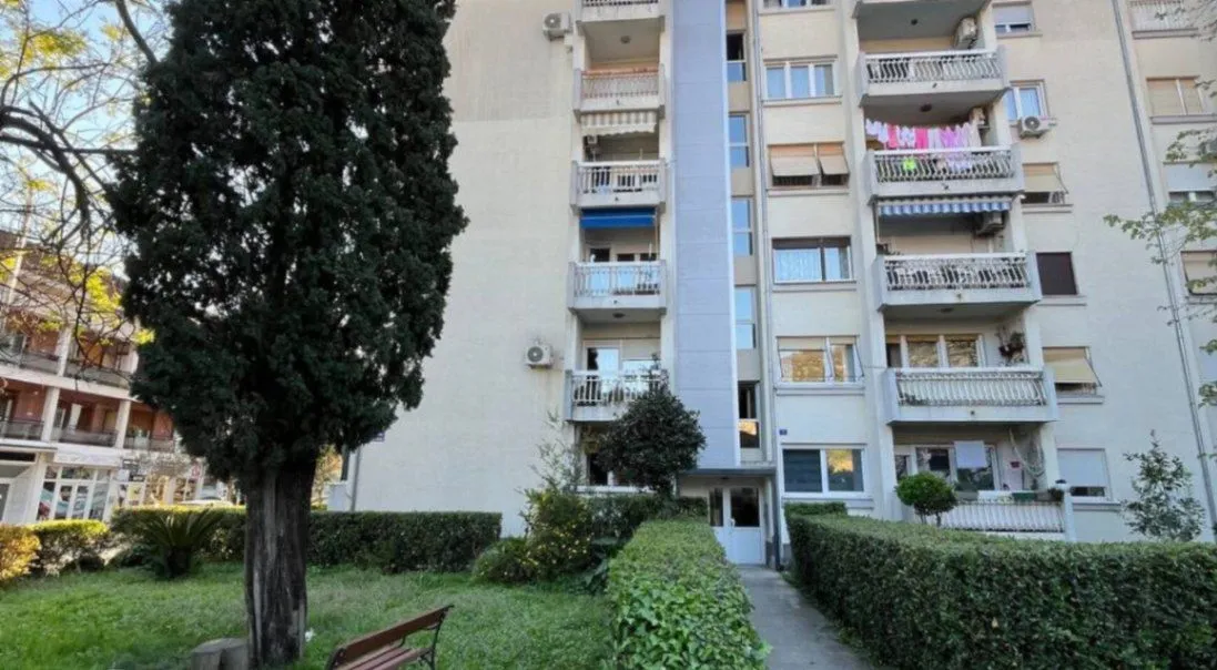 Prodaja, jednosoban stan, 34m², Centar, Tivat