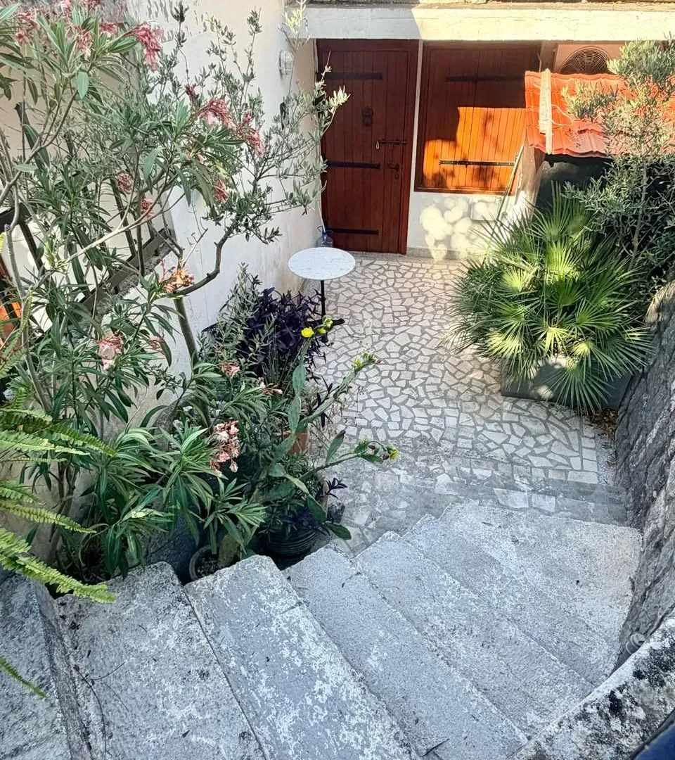 Prodaja, jednosoban stan, 39m², Perast, Kotor