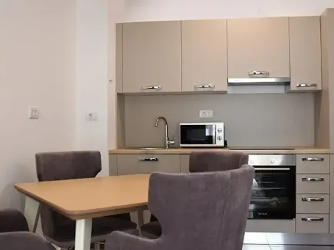 Izdavanje, garsonjera, 36m², Bečići, Budva - image 3