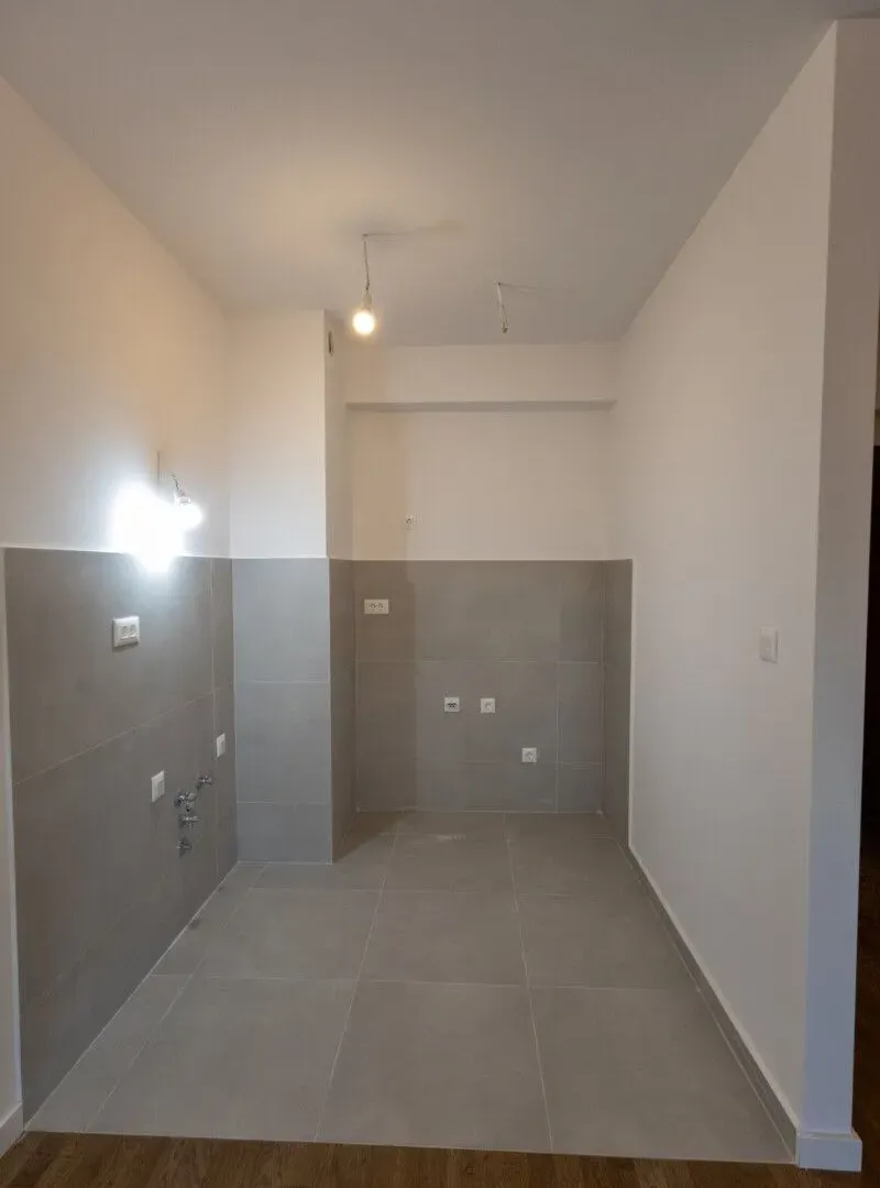 Prodaja, jednosoban stan, 45m², Stari Aerodrom, Podgorica