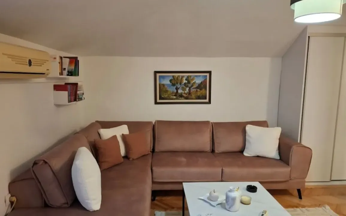 Rent, studio apartment, 30m², Malo Brdo, Podgorica