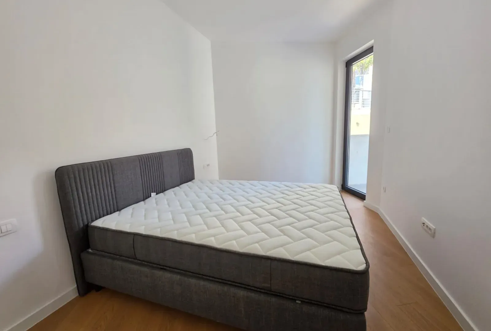 Prodaja, jednosoban stan, 77m², Bečići, Budva