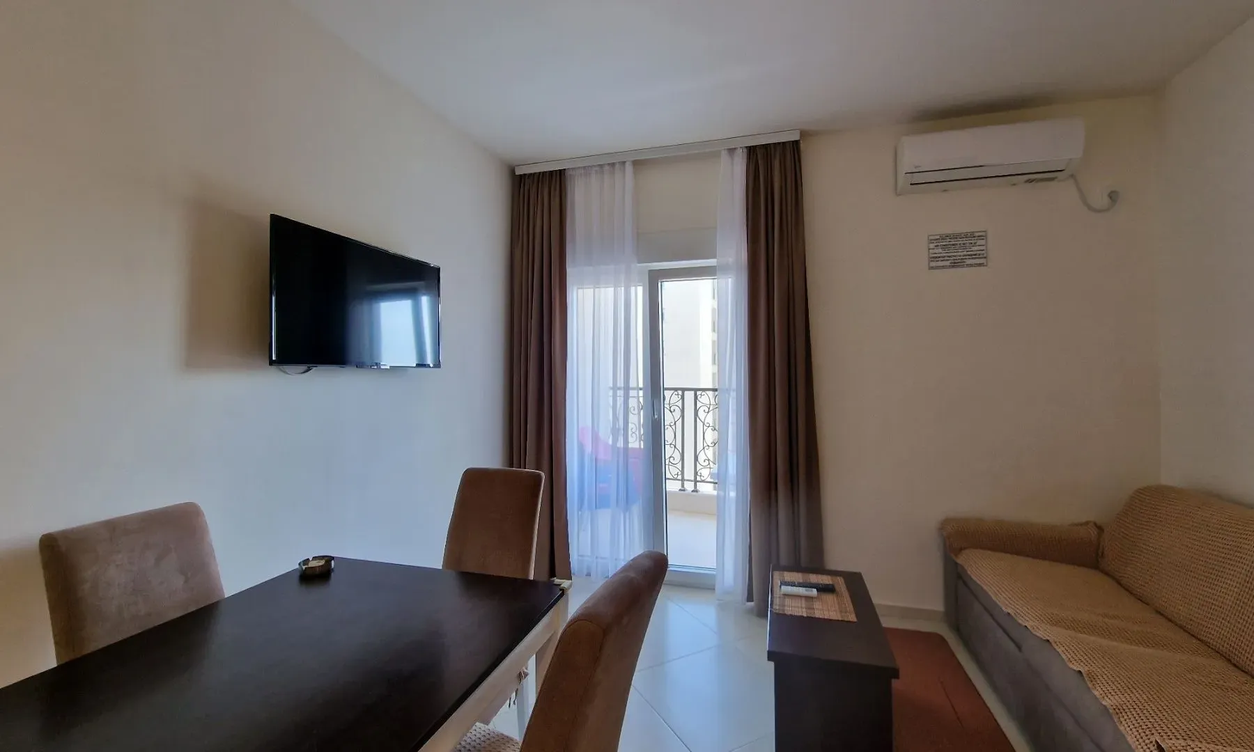 Rent, one bedroom apartment, 45m², Bečići, Budva