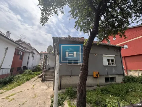 Prodaja, kuća, 124m², Jagodina, Srbija - image 1