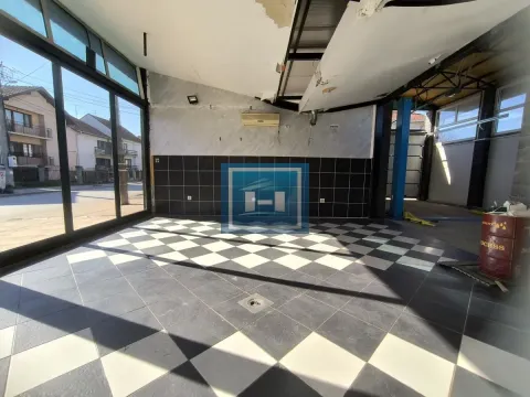 Rent, parking/garage, 35m², Ćuprija, Srbija - image 3