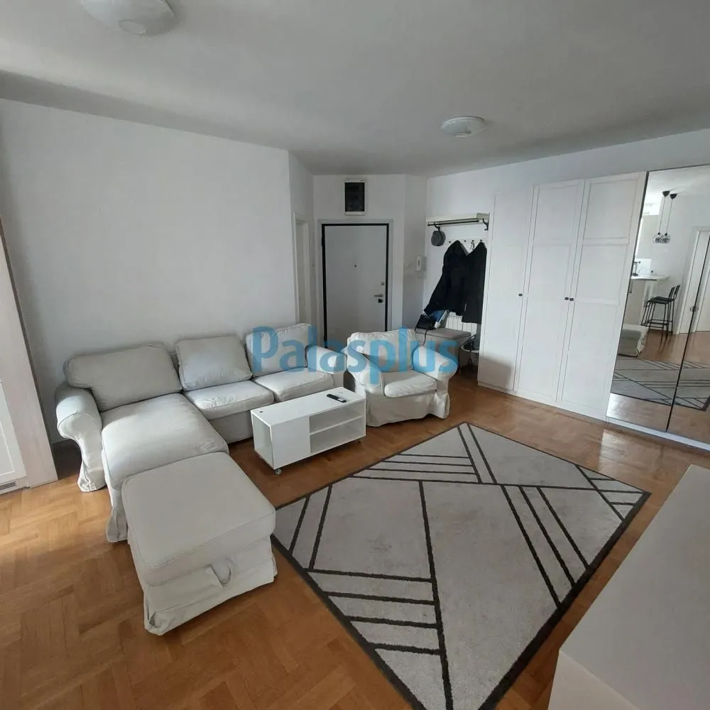 Rent, four bedroom apartment, 95m², Lipov Lad, Zvezdara Sve Podlokacije