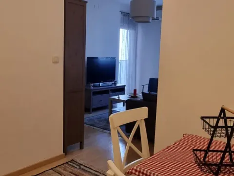 Izdavanje, jednosoban stan, 52m², City Kvart, Podgorica - image 8