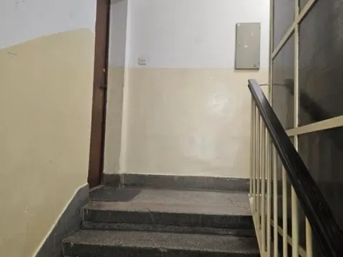 Sale, two bedroom apartment, 56m², Cvetni Trg, Vračar Sve Podlokacije - image 3