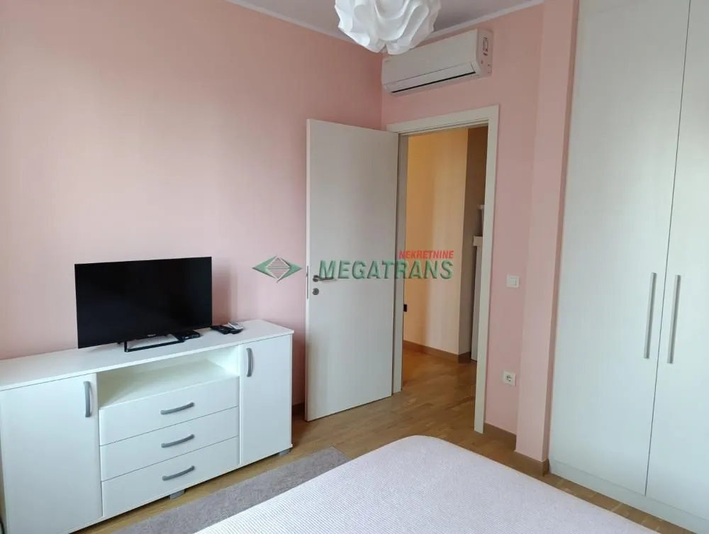 Rent, two bedroom apartment, 50m², Savski Venac, Beograd