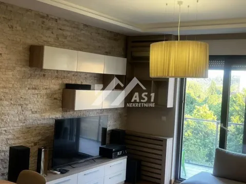 Izdavanje, trosoban stan, 85m², Adamovićevo Naselje, Novi Sad Sve Podlokacije - image 2