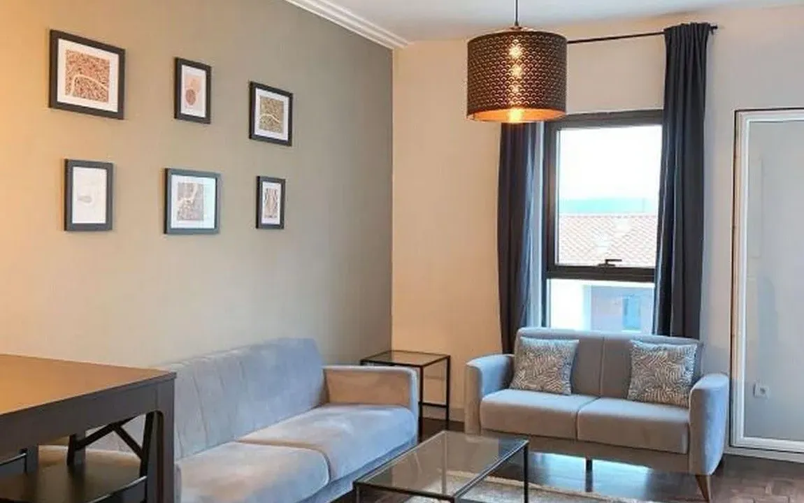 Izdavanje, jednosoban stan, 55m², Kava, Tivat