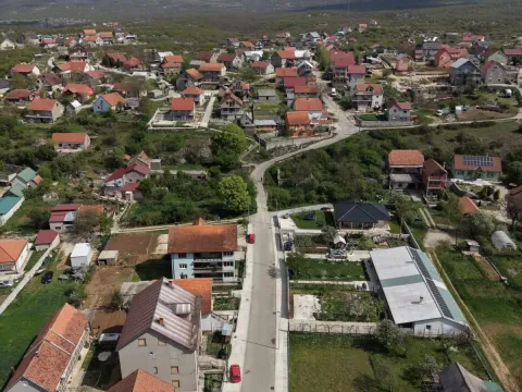 Prodaja, plac, 1990m², Centar, Nikšić - image 2